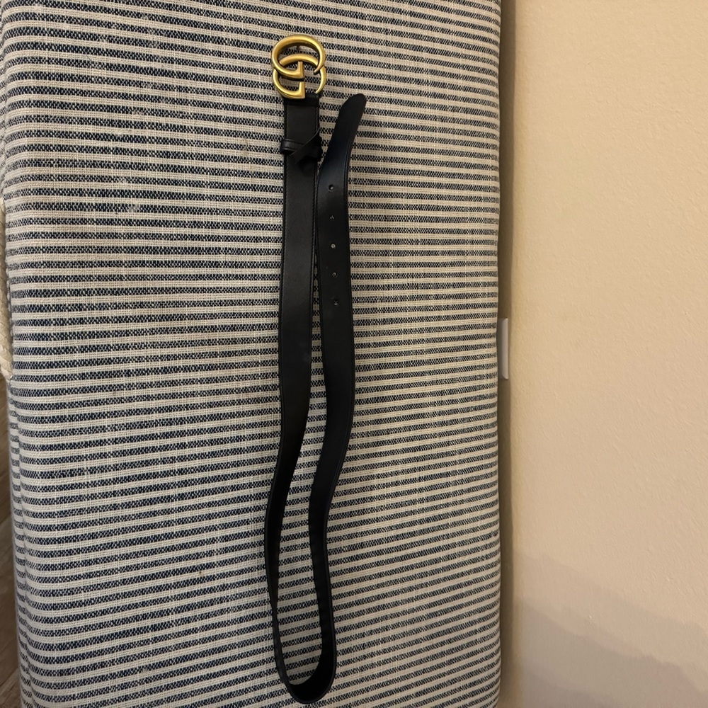 Gucci Black Belt with Gold Buckle sz 100 - Picture 9 of 12